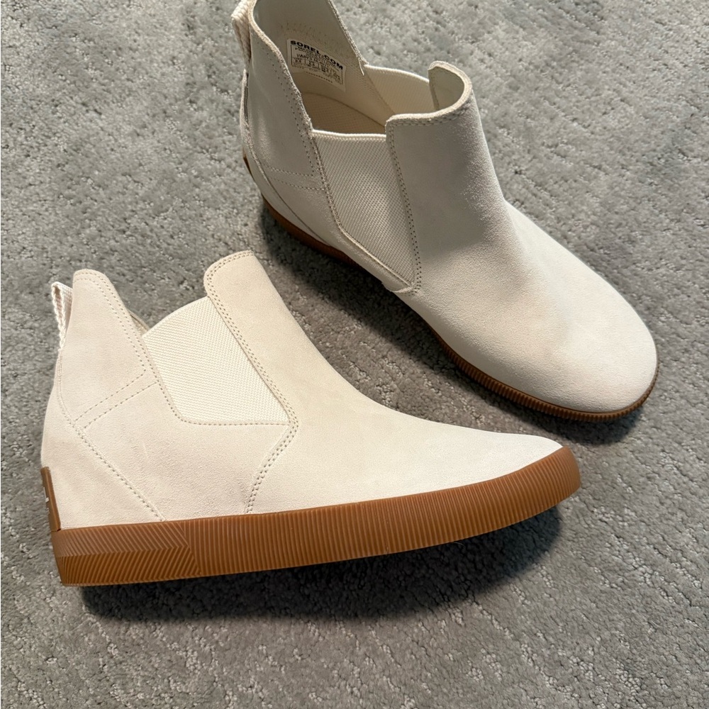 OUT N ABOUT™ SLIP-ON WOMEN'S WEDGE